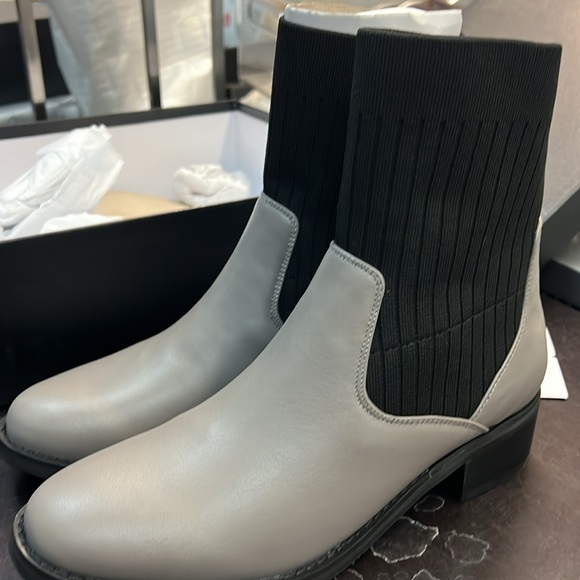 Maud Frizon Chelsea Leather Boots 38 - Picture 6 of 16